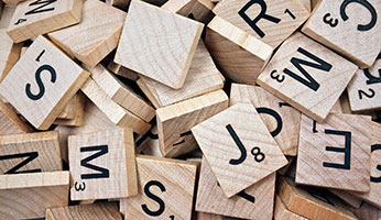 letras en madera de un juego